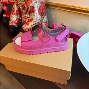Uggs Sandals NWT